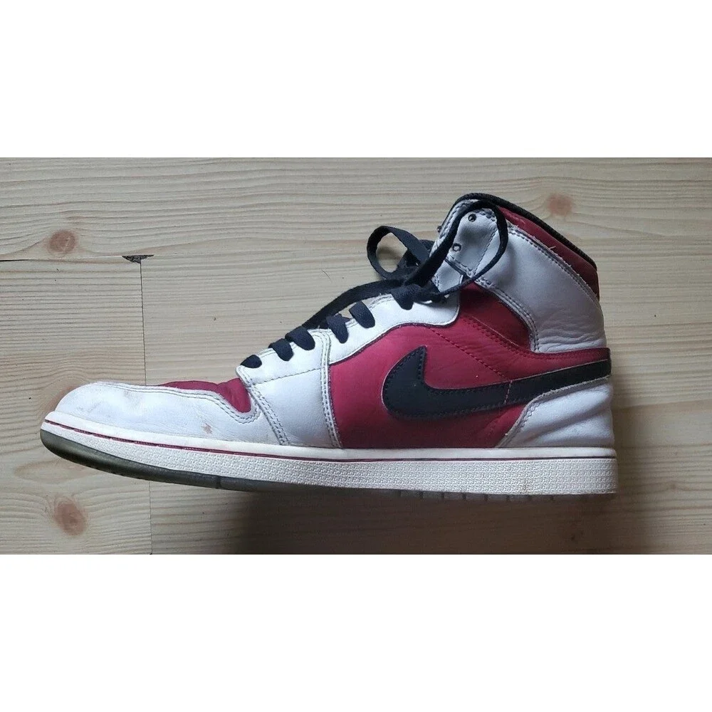 2014 Nike Air Jordan 1 Retro High OG Carmine Men’s Size 11 555088-123